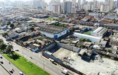 Imagem 9: Galpão para locação. 2600m² de Áreae5 Vagas na garagem
