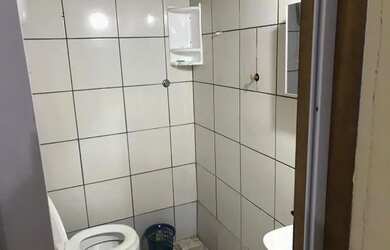 Imagem 4: Alugo casa de fundos QNM 09