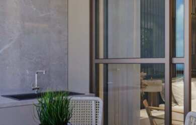 Imagem: O apartamento possui 1 Dormitório, 1 Banheiro, 1 Vaga na garagem