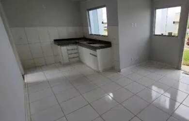 Imagem: A casa possui 2 Dormitórios, 2 Banheiros, 1 Vaga na garagem