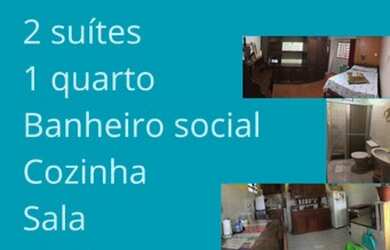Imagem: A casa possui 3 Dormitórios, 3 Banheiros, 5 Vagas na garagem