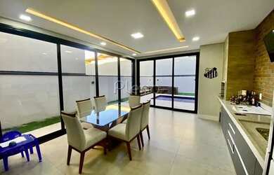 Imagem 5: Venda Casa com 200,00 metroQuadrado, 3 dormitório s , 4 vaga s . Swiss...