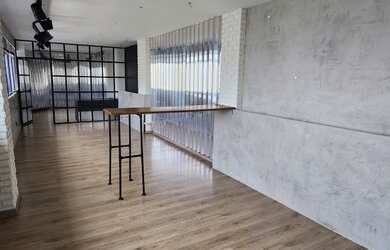 Imagem: O depósito possui 1 Vaga na garagem, 94m² de Área e está