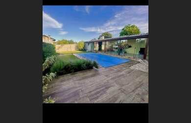 Imagem 14: Casa. Piscina, 368m² de Área, 4 Vagas na garageme3 Dormitórios