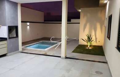 Imagem: A casa em condomínio possui 3 Dormitórios, 3 Banheiros, 4