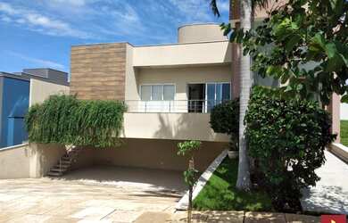 Imagem: A casa em condomínio possui 3 Dormitórios, 5 Banheiros, 2