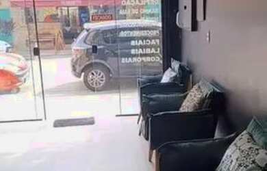 Imagem: O depósito para alugar possui e está localizado em Vila Gomes