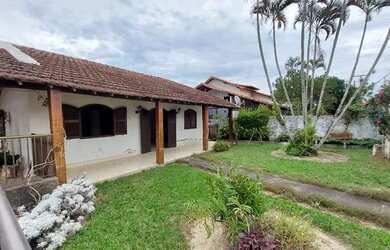 Imagem: A casa possui 2 Dormitórios, 2 Banheiros, 5 Vagas na garagem