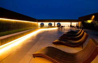 Imagem: O apartamento possui 1 Dormitório, 1 Banheiro, 1 Vaga na garagem