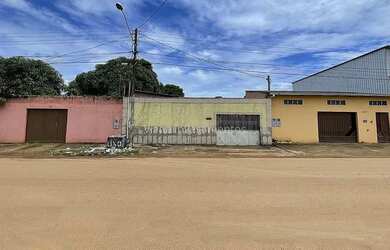 Imagem: O apartamento possui 4 Dormitórios, 2 Banheiros, 2 Vagas na