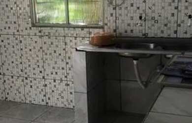 Imagem: A casa possui 2 Dormitórios, 1 Banheiro e está localizado