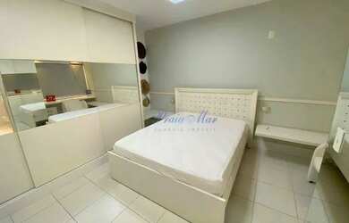 Imagem 9: Apartamento reformado, com 3 suítes, 2 vagas, à venda, 211 m² por R$...