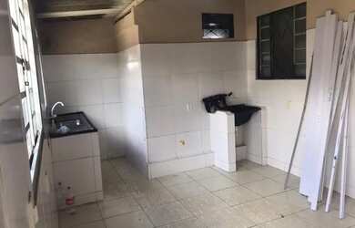 Imagem 13: Alugo casa de fundos QNM 09