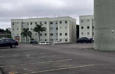 Imagem: O apartamento possui 2 Dormitórios, 1 Banheiro, 1 Vaga na garagem