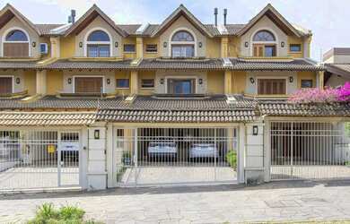 Imagem: A casa em condomínio possui 3 Dormitórios, 4 Banheiros, 4