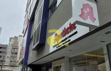 Imagem 2: EXCELENTE LOCALIZAÇÃO SALA COMERCIAL QUADRA MAR EM ITAPEMA - MEIA PRAIA