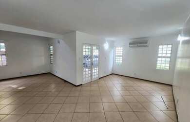 Imagem: A casa em condomínio possui 3 Dormitórios, 4 Banheiros, 3