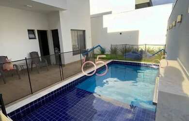 Imagem: A casa em condomínio possui 3 Dormitórios, 4 Banheiros, 2