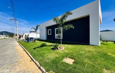 Imagem 3: Imóvel para venda possui 100 metros quadrados com 3 quartos em Ubatiba...