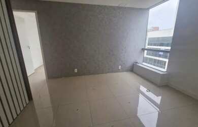 Imagem: O depósito possui 1 Vaga na garagem, 36m² de Área e está