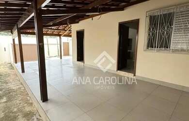 Imagem 2: Casa em Montes Claros. Varanda, Guarda roupa, 360m² de Áreae1 Vaga na...
