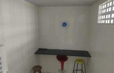 Imagem 4: LOJA COMERCIAL com 80 M2 NO RIO VERMELHO - duas vagas estacionamento