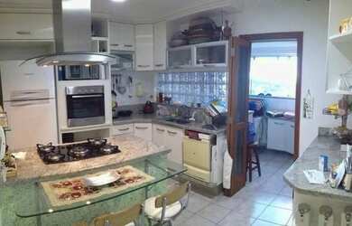 Imagem: O apartamento possui 3 Dormitórios, 3 Banheiros, 2 Vagas na