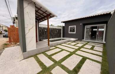 Imagem: Casa localizada a 100 metros da praia em Unamar (Tamoios)