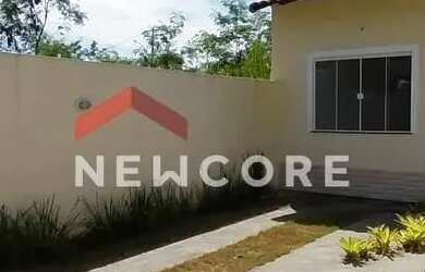 Imagem: A casa possui 2 Dormitórios, 3 Banheiros, 2 Vagas na garagem