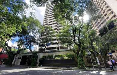 Imagem: O apartamento possui 3 Dormitórios, 1 Banheiro, 2 Vagas na