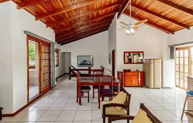 Imagem: Sobrado para venda tem 287 metros quadrados com 4 quartos em