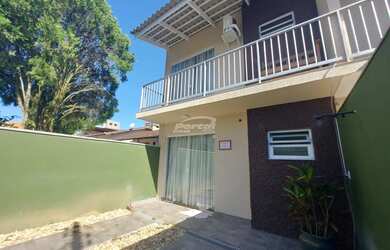 Imagem: A casa possui 2 Dormitórios, 2 Banheiros, 1 Vaga na garagem