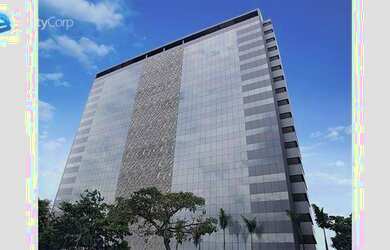 Imagem: O depósito possui 5 Vagas na garagem e 633m² de Área e está