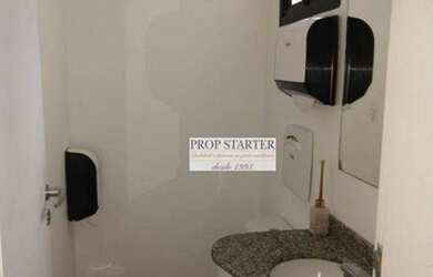 Imagem: O depósito possui 1 Vaga na garagem e 41m² de Área e está