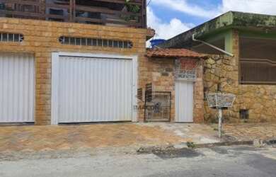 Imagem: A casa possui 2 Dormitórios, 1 Banheiro, 65m² de Área e