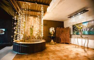 Imagem: A casa em condomínio possui 5 Dormitórios, 5 Banheiros, 5