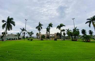 Imagem: O terreno possui 1.350m² de Área e está localizado em Centro