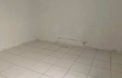 Imagem: O depósito possui 25m² de Área e está localizado em Vila