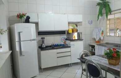 Imagem: A casa possui 5 Dormitórios, 5 Banheiros, 2 Vagas na garagem