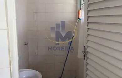 Imagem: A casa possui 3 Dormitórios, 3 Banheiros, 5 Vagas na garagem