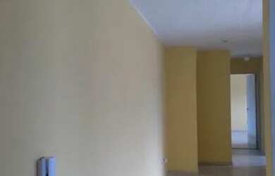 Imagem: O apartamento possui 3 Dormitórios, 1 Banheiro, 1 Vaga na garagem