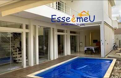 Imagem: A casa em condomínio possui 3 Dormitórios, 5 Banheiros, 4