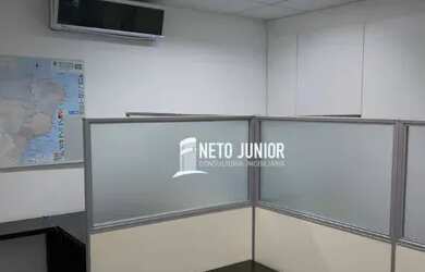 Imagem: O depósito possui 2 Vagas na garagem e 77m² de Área e está