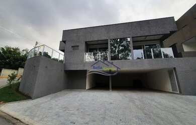 Imagem: A casa em condomínio possui 3 Dormitórios, 5 Banheiros, 2