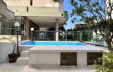 Imagem: A casa possui 3 Dormitórios, 4 Banheiros, 3 Vagas na garagem