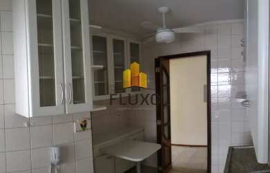 Imagem: O apartamento possui 2 Dormitórios, 1 Banheiro, 2 Vagas na