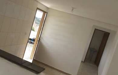 Imagem: A casa possui 1 Dormitório, 1 Banheiro e está localizado