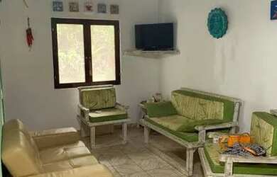 Imagem: A casa em condomínio possui 2 Dormitórios, 2 Banheiros, 3