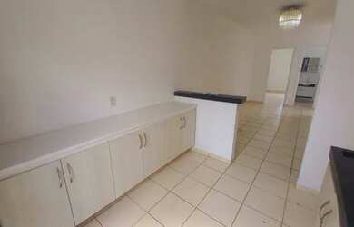 Imagem: A casa à venda possui 2 Dormitórios, 1 Banheiro e 100m² de