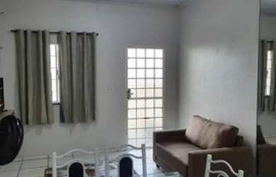 Imagem: O apartamento possui 2 Dormitórios, 1 Banheiro, 2 Vagas na